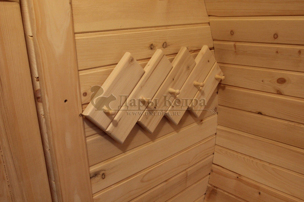 Вешалка банная (малая) из кедра